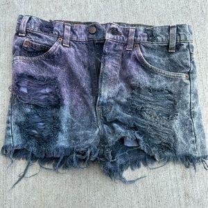 Levi Distressed Black Shorts